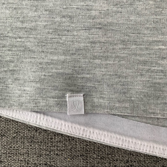 Lululemon grey tank - Picture 3 of 4